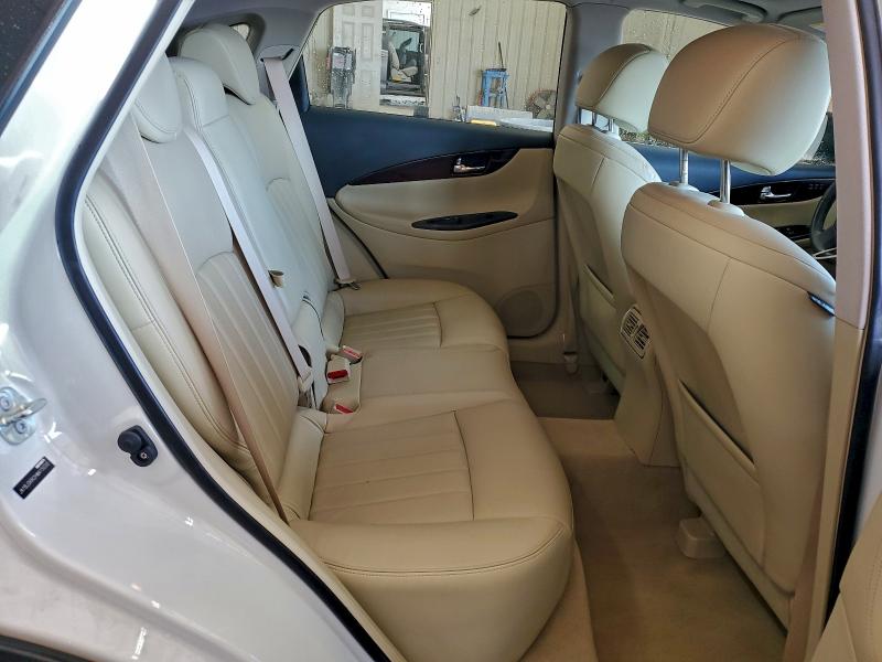 Фото 11 - INFINITI QX50