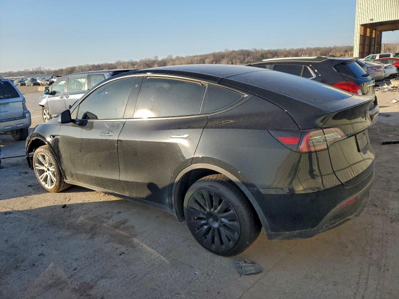 Фото 2 - TESLA MODEL Y