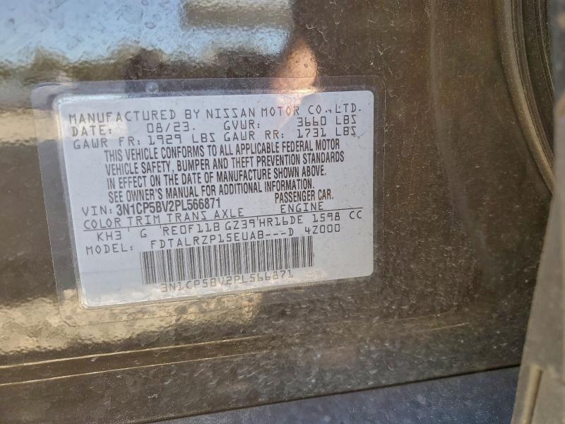 Фото 13 - NISSAN KICKS