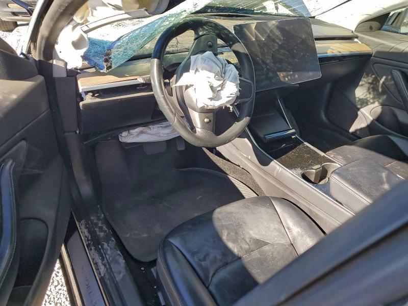 Фото 8 - TESLA MODEL 3