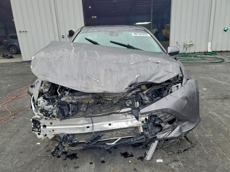 Фото 5 - TOYOTA CAMRY