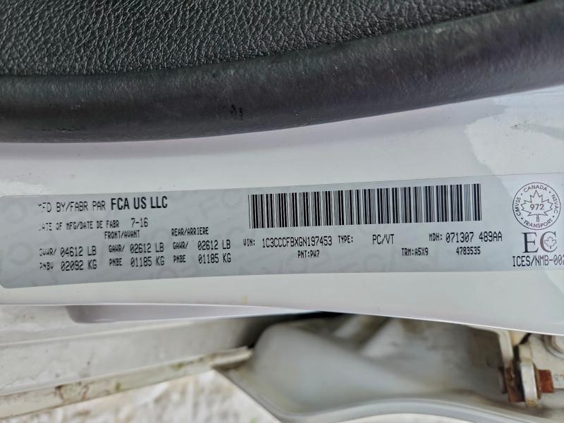 Фото 12 - CHRYSLER 200