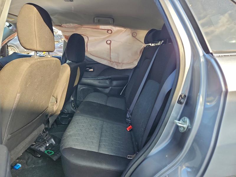 Фото 11 - MITSUBISHI OUTLANDER