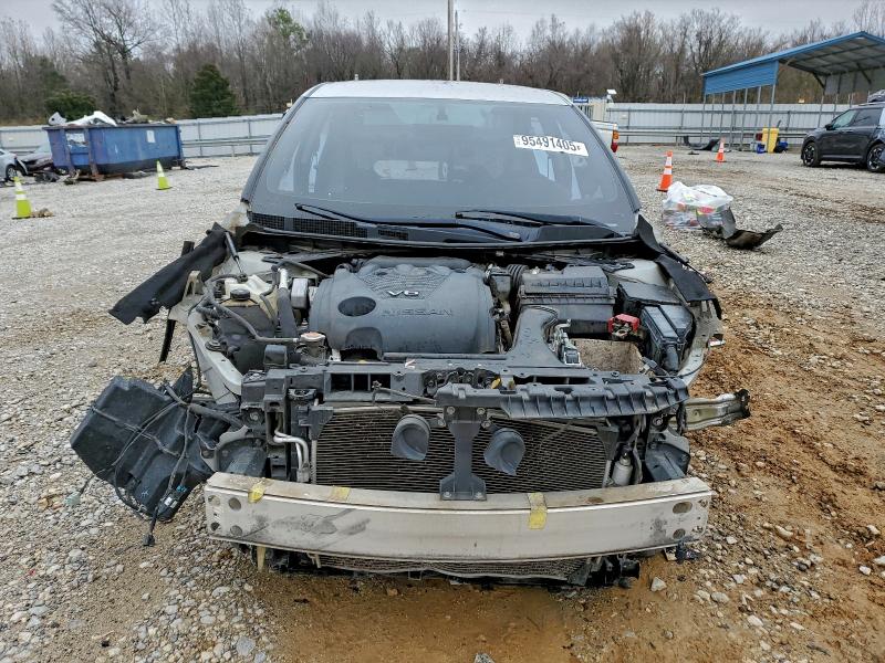 Фото 5 - NISSAN MAXIMA