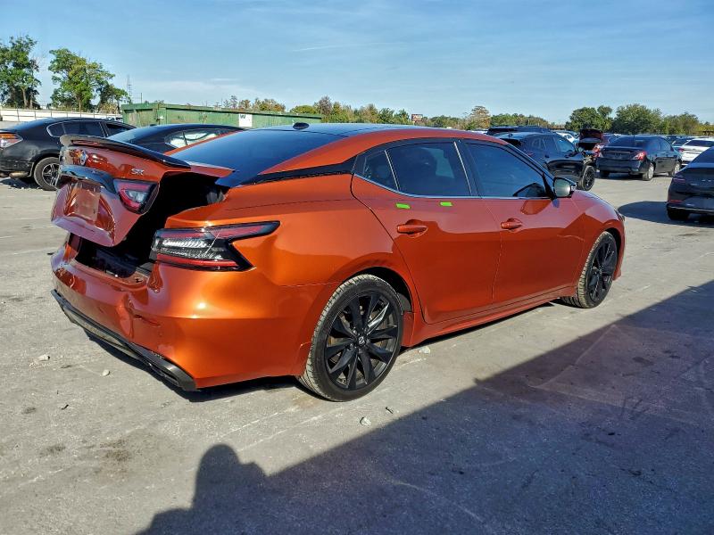 Фото 3 - NISSAN MAXIMA