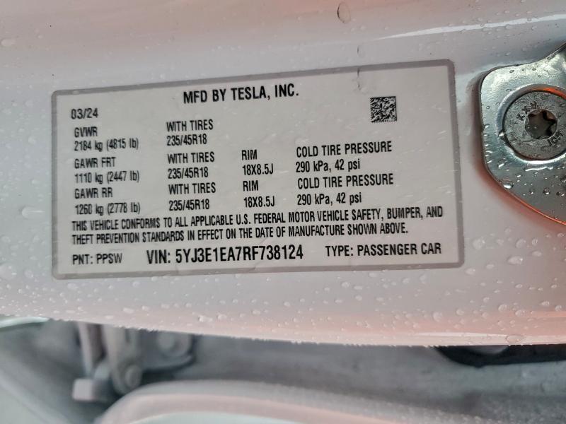 Фото 12 - TESLA MODEL 3