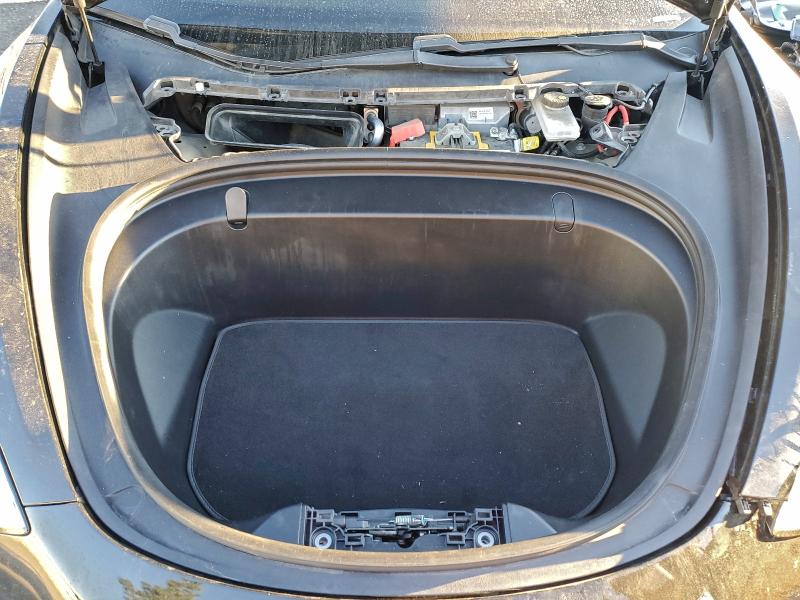 Фото 11 - TESLA MODEL 3