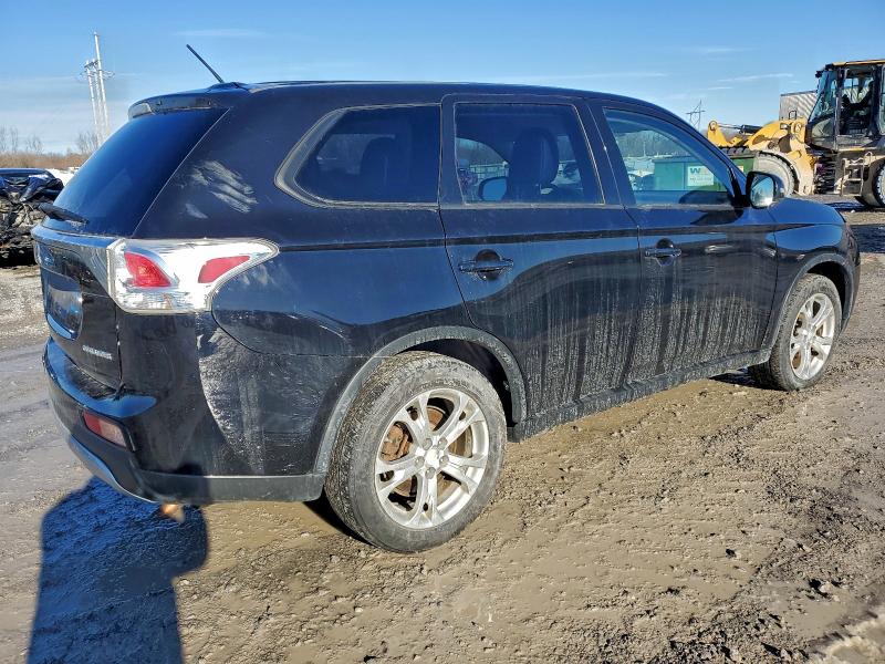 Фото 3 - MITSUBISHI OUTLANDER