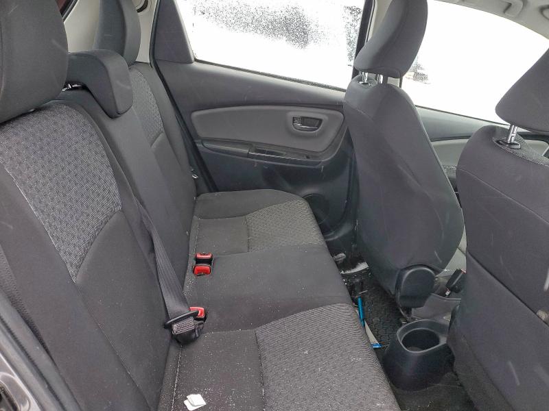 Фото 10 - TOYOTA YARIS