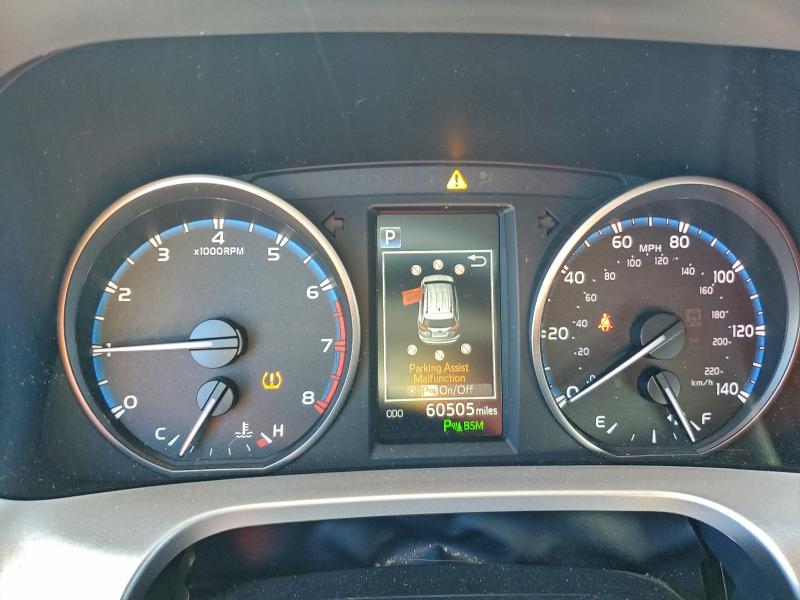 Фото 9 - TOYOTA RAV4