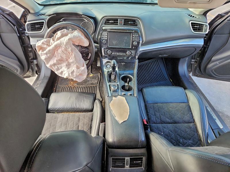 Фото 8 - NISSAN MAXIMA