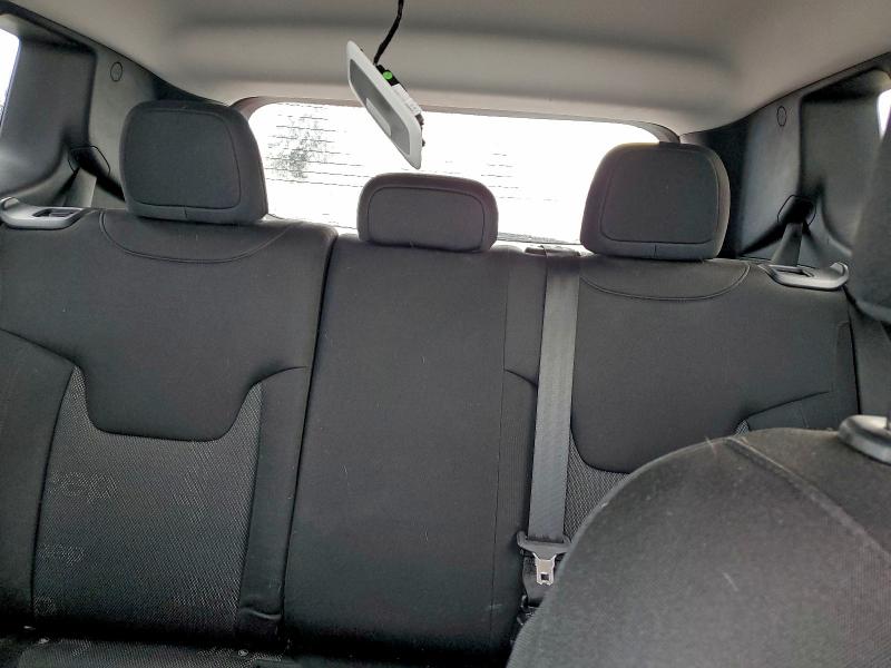 Фото 10 - JEEP RENEGADE