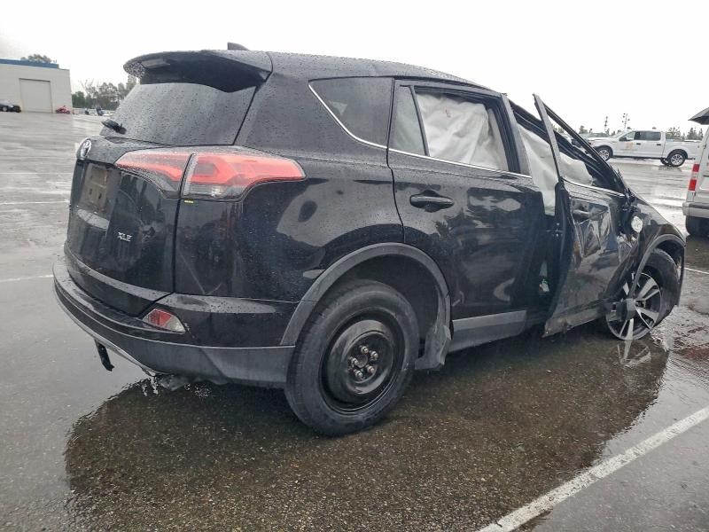 Фото 3 - TOYOTA RAV4