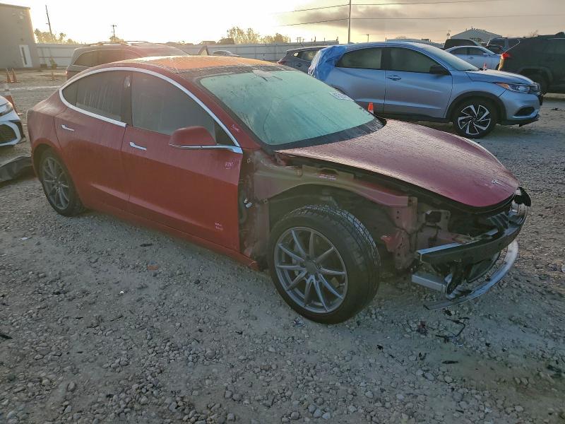 Фото 4 - TESLA MODEL 3