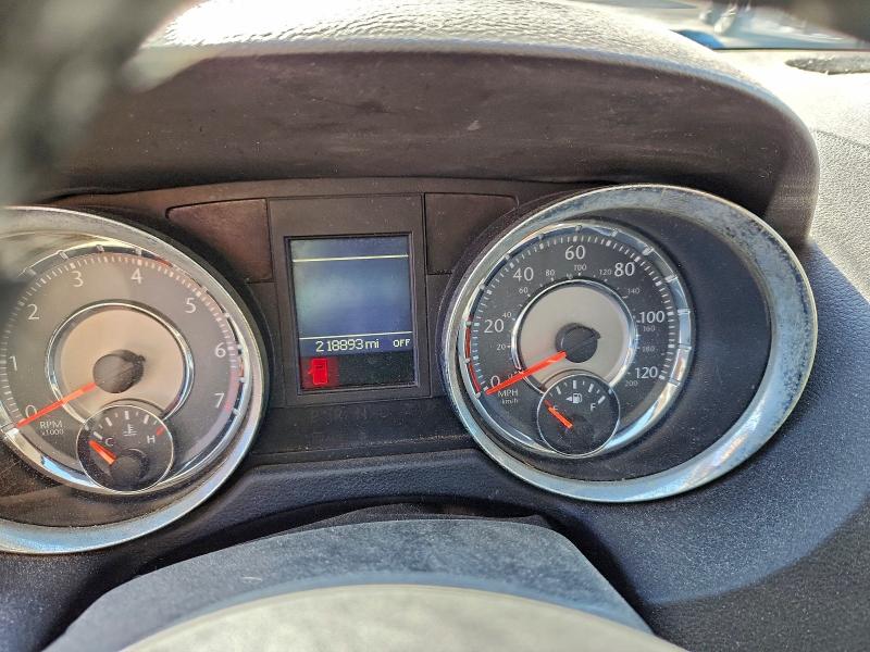 Фото 9 - CHRYSLER MINIVAN