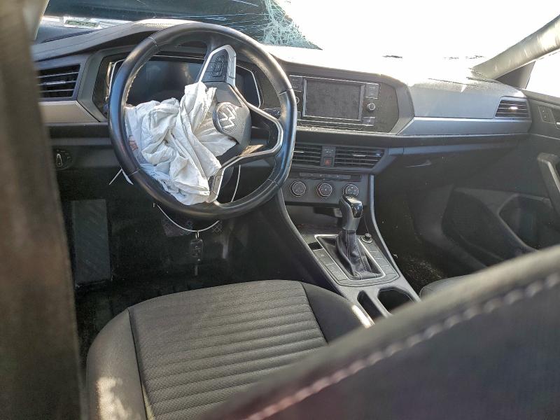 Фото 8 - VOLKSWAGEN JETTA