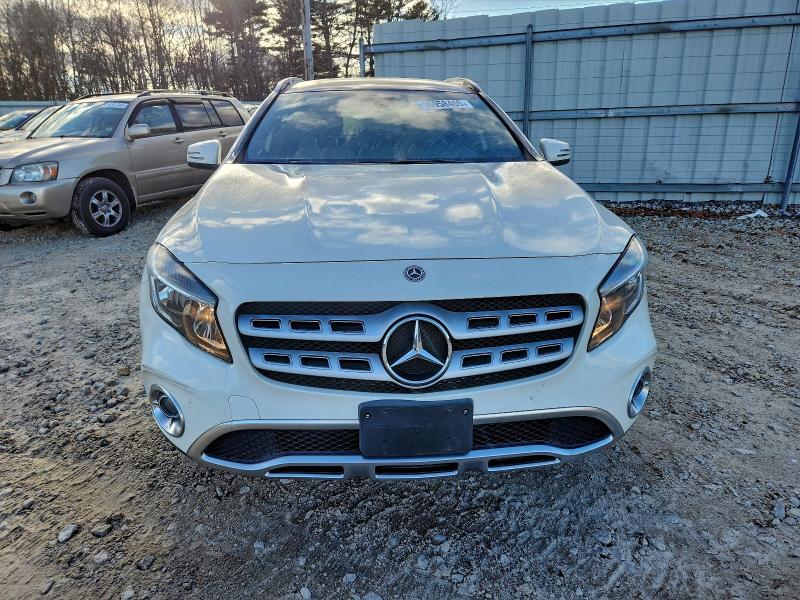 Фото 5 - MERCEDES-BENZ GLA-CLASS