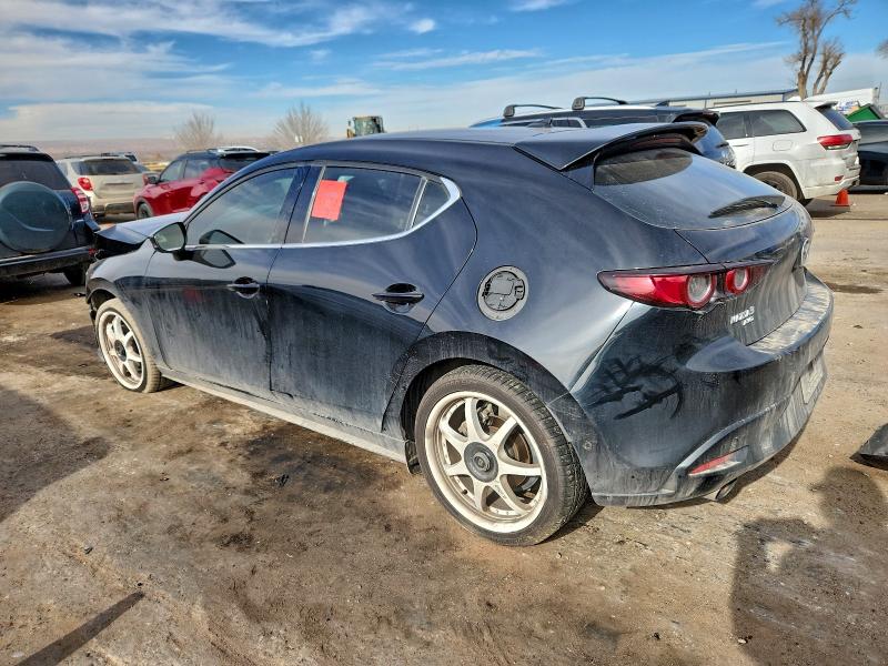 Фото 2 - MAZDA 3