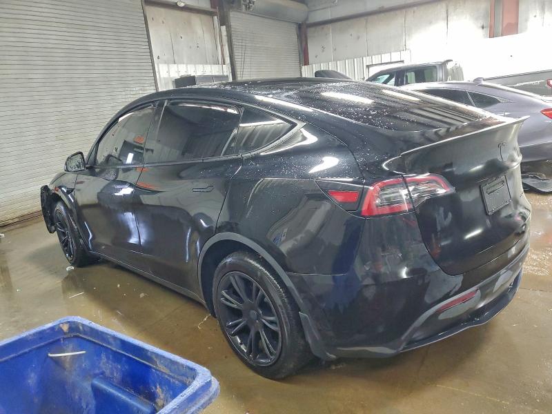 Фото 2 - TESLA MODEL Y