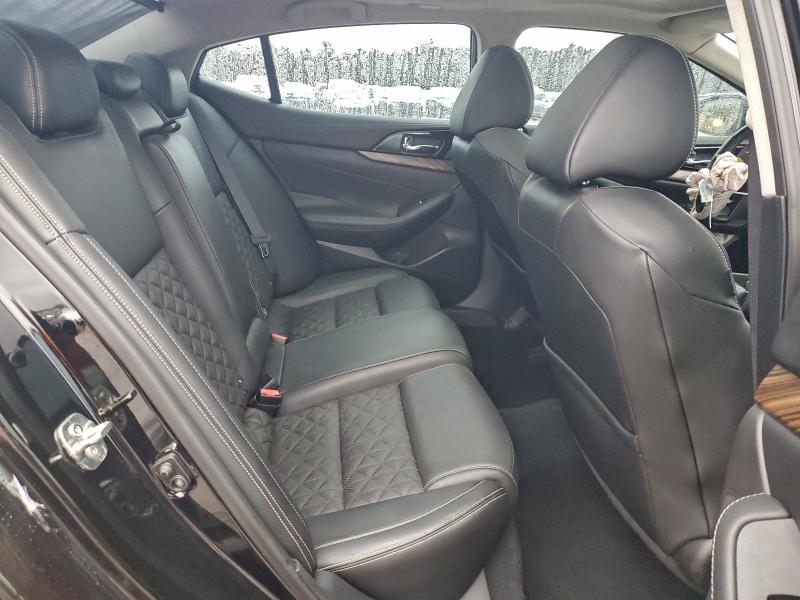 Фото 10 - NISSAN MAXIMA