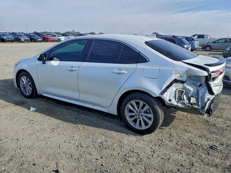 Фото 2 - TOYOTA COROLLA