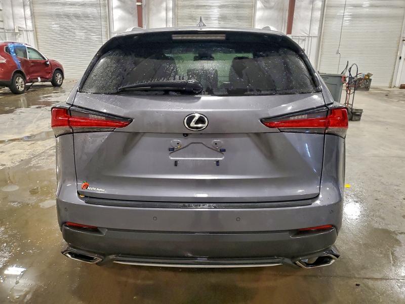 Фото 6 - LEXUS NX