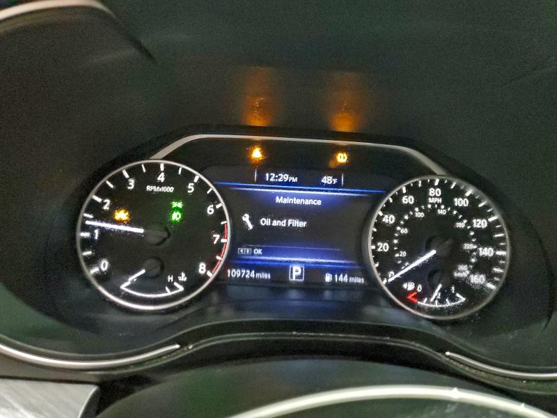 Фото 9 - NISSAN MAXIMA