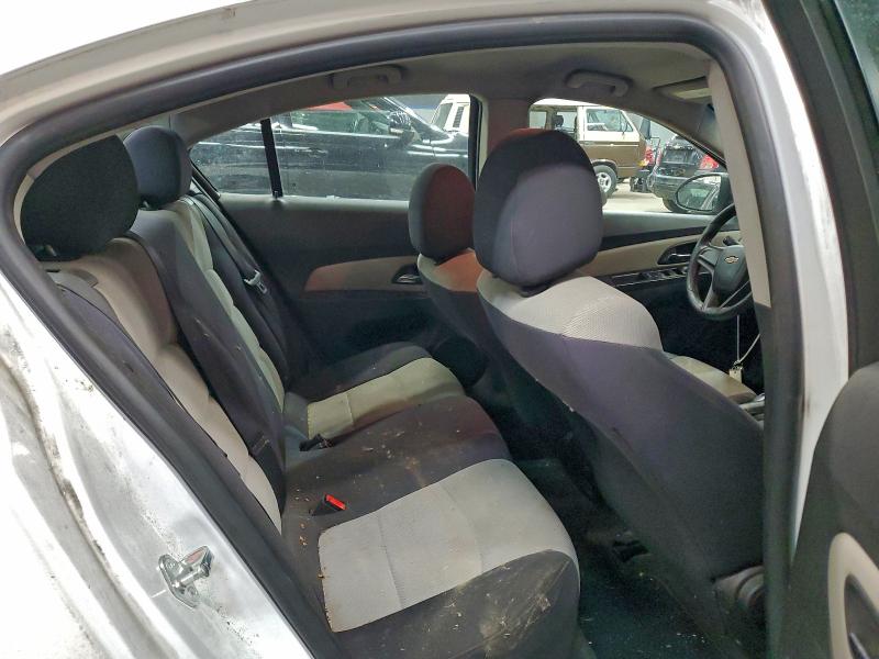 Фото 10 - CHEVROLET CRUZE