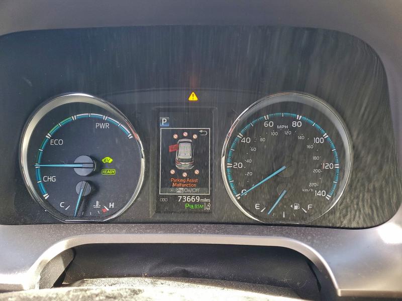 Фото 9 - TOYOTA RAV4