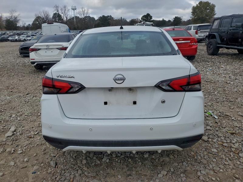 Фото 6 - NISSAN VERSA