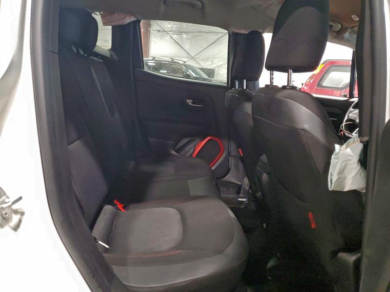 Фото 11 - JEEP RENEGADE