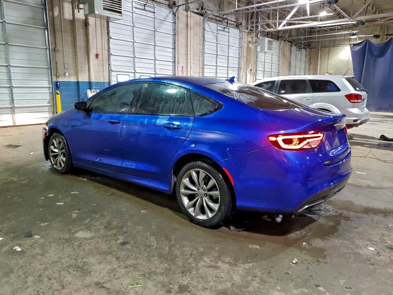 Фото 2 - CHRYSLER 200