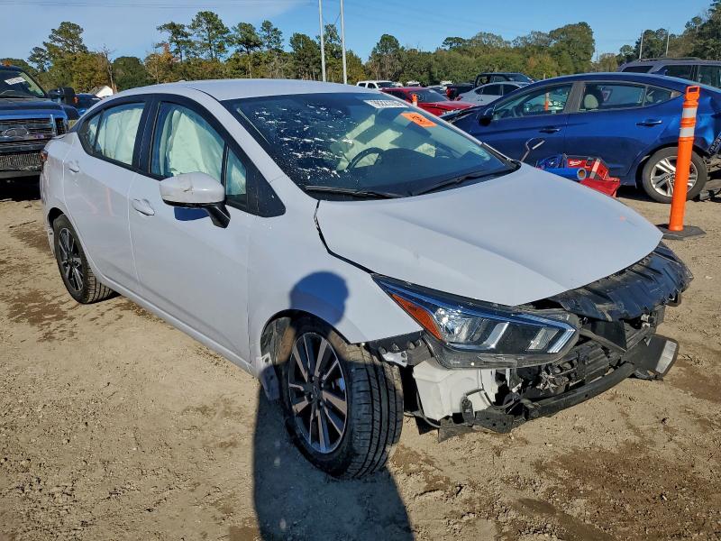 Фото 4 - NISSAN VERSA