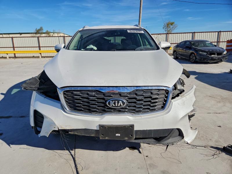 Фото 5 - KIA SORENTO