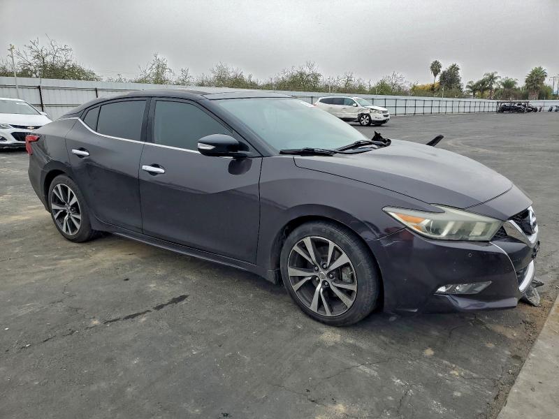 Фото 4 - NISSAN MAXIMA