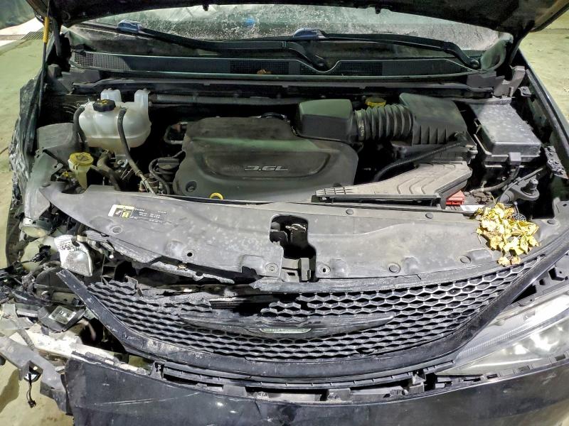 Фото 12 - CHRYSLER PACIFICA