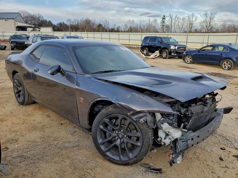 Фото 4 - DODGE CHALLENGER