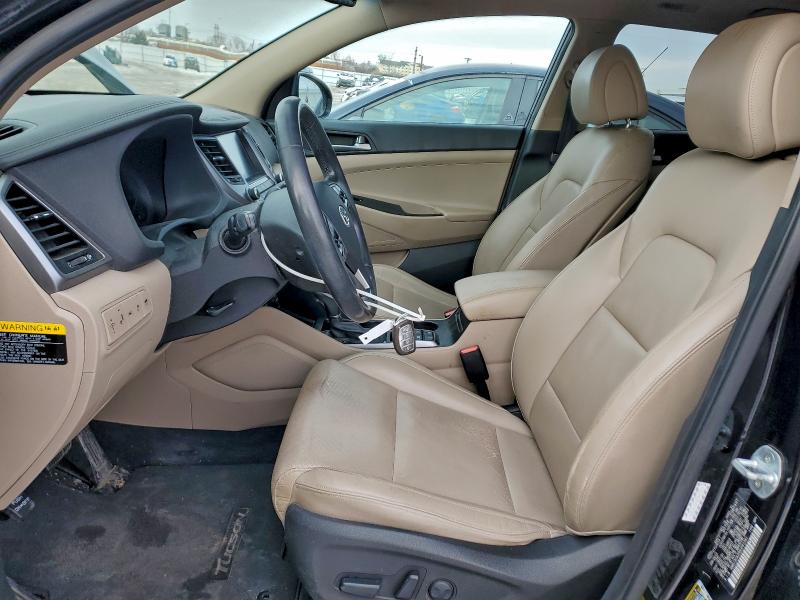 Фото 7 - HYUNDAI TUCSON