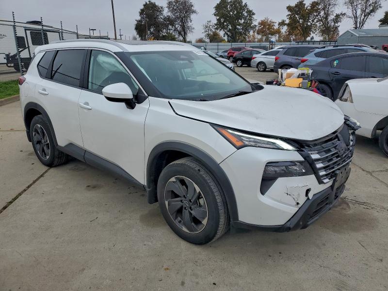 Фото 4 - NISSAN ROGUE