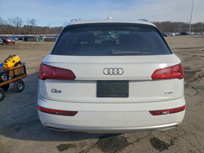 Фото 6 - AUDI Q5