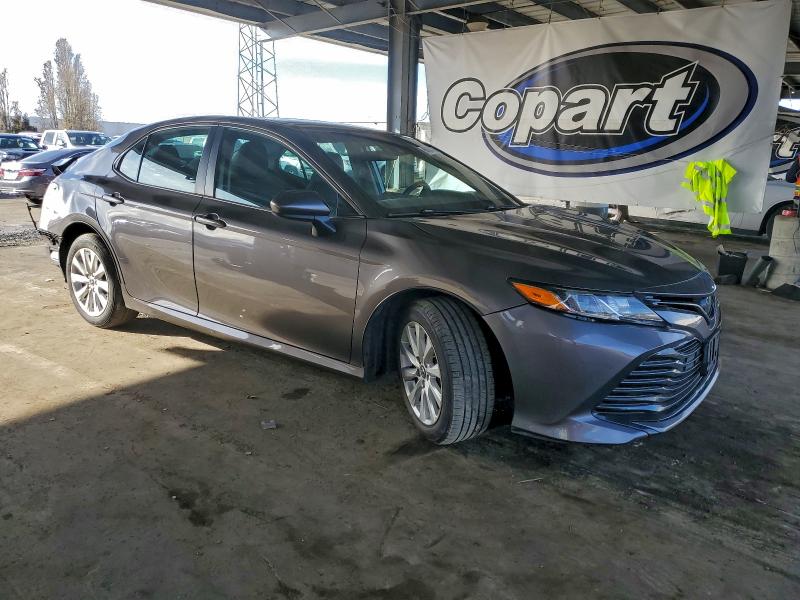 Фото 4 - TOYOTA CAMRY