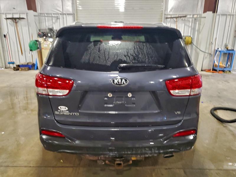 Фото 6 - KIA SORENTO