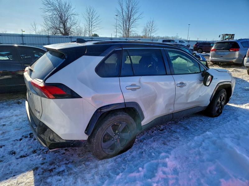 Фото 3 - TOYOTA RAV4