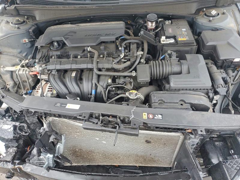 Фото 11 - HYUNDAI ELANTRA