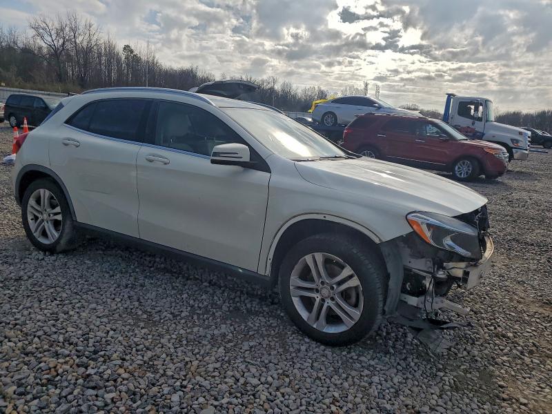 Фото 4 - MERCEDES-BENZ GLA-CLASS