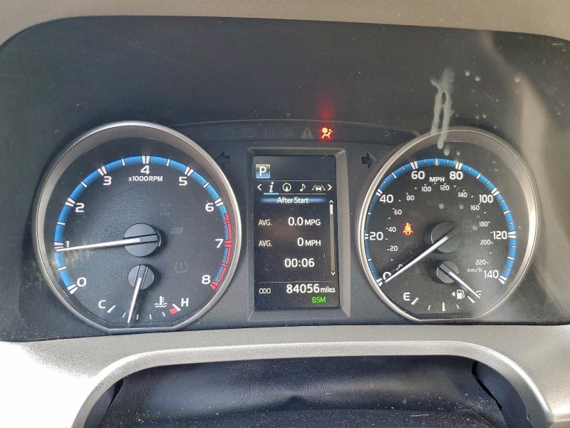 Фото 9 - TOYOTA RAV4