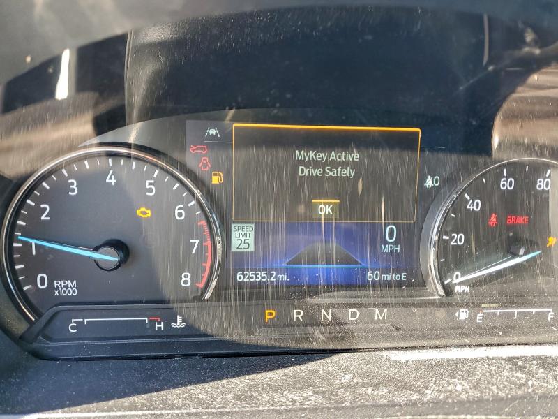 Фото 9 - FORD EXPLORER