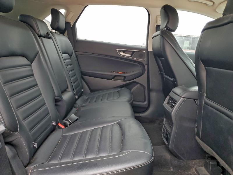 Фото 11 - FORD EDGE