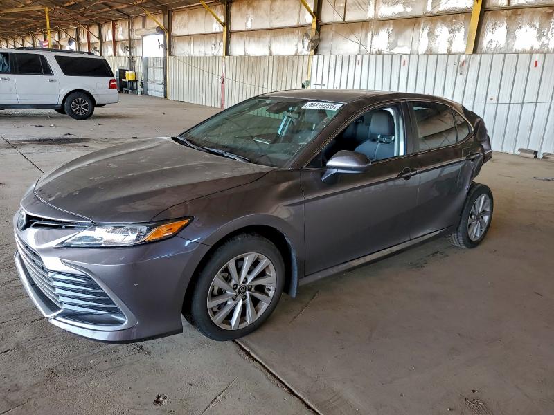 Фото 1 - TOYOTA CAMRY