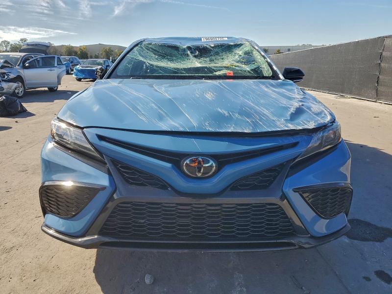 Фото 5 - TOYOTA CAMRY